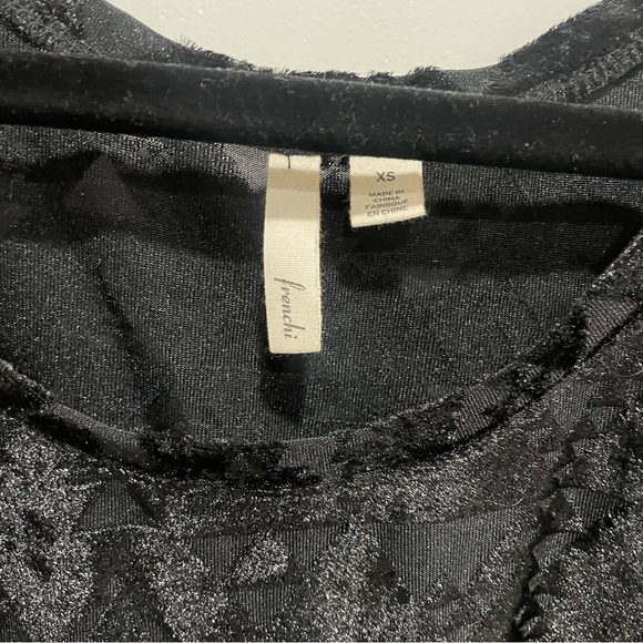 Nordstrom (Frenchi) black velvet/burnout top, xs NWT - Picture 3 of 3